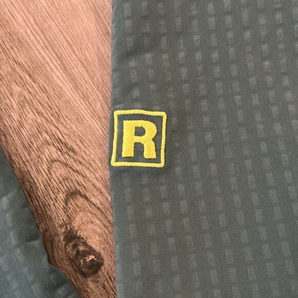 Patagonia Women's Green Jacket - Picture 3 of 6